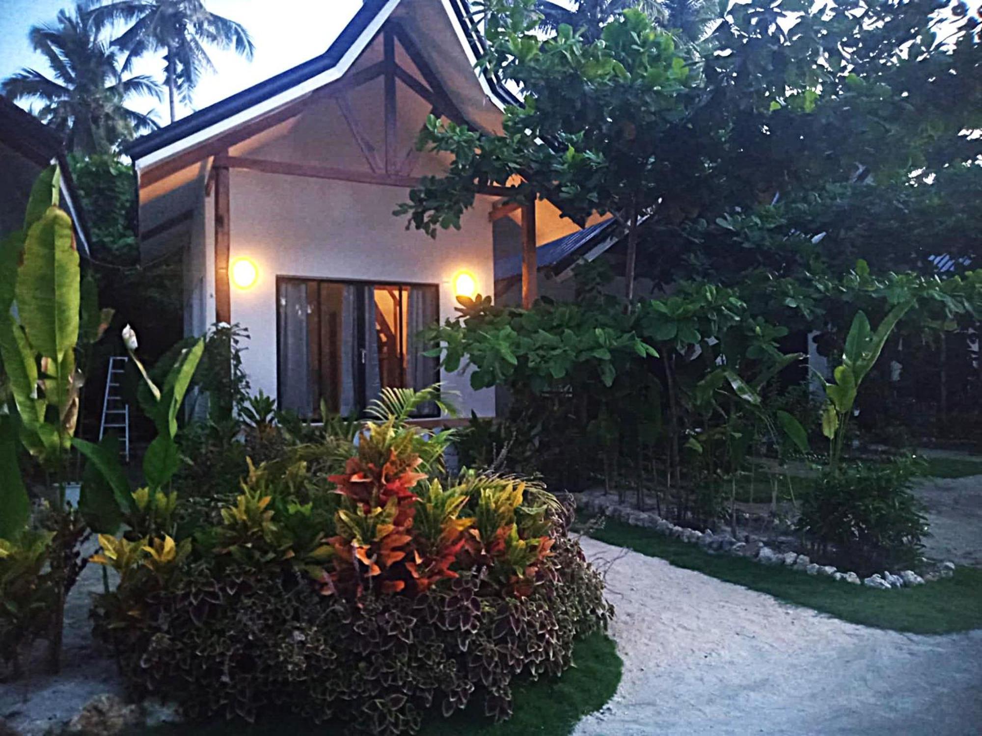 Helmina'S Villas General Luna  Bagian luar foto